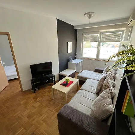 Mickitos Central Old Town Apartment Skopje